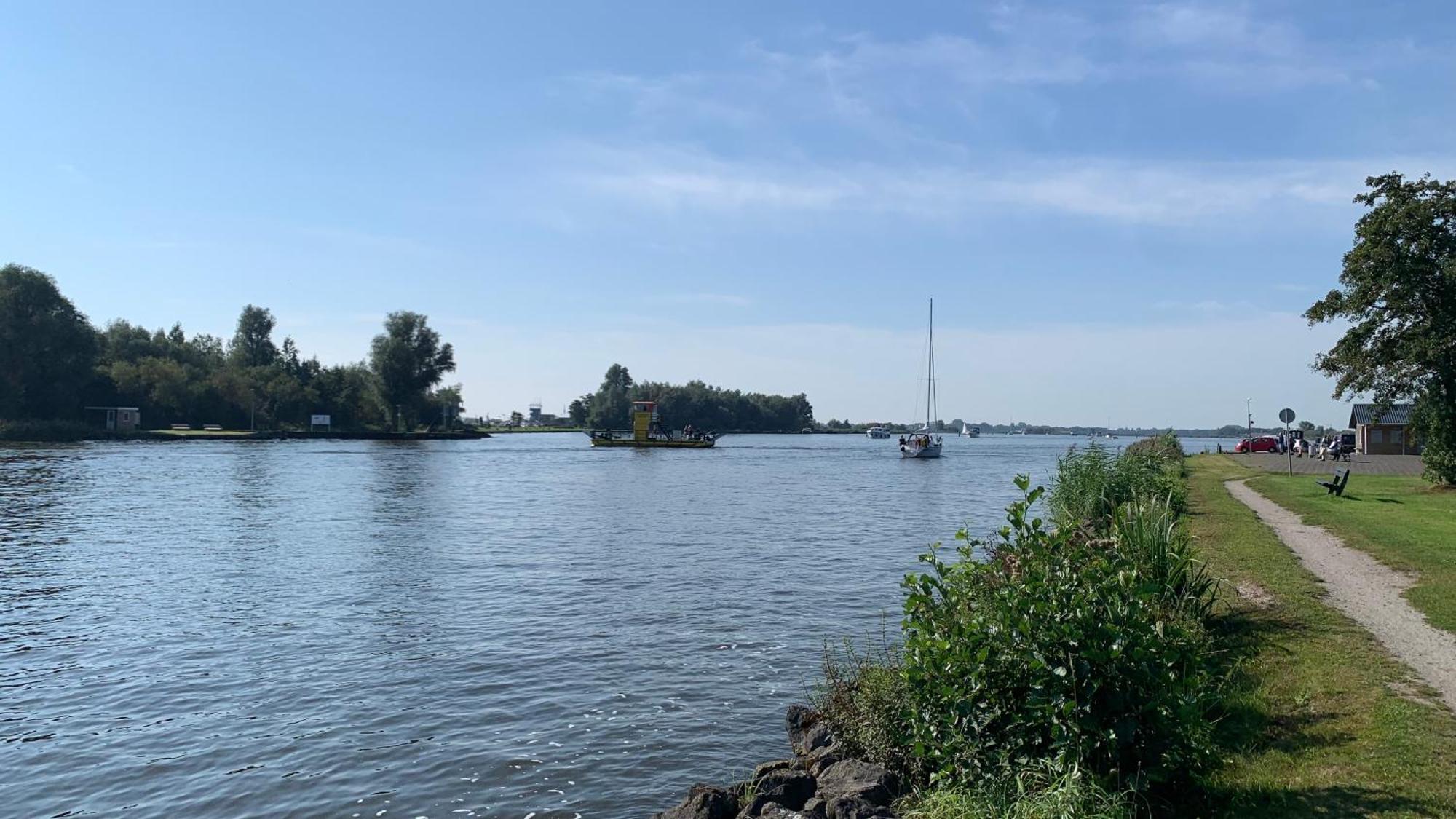 'T Paviljoenhus Bij Sneekermeer Offingawier Exterior foto